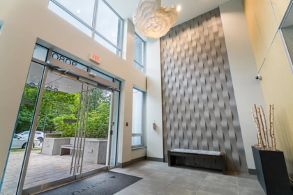707 9080 University Crescent, Burnaby, BC, Burnaby — Apartment/Condo for sale