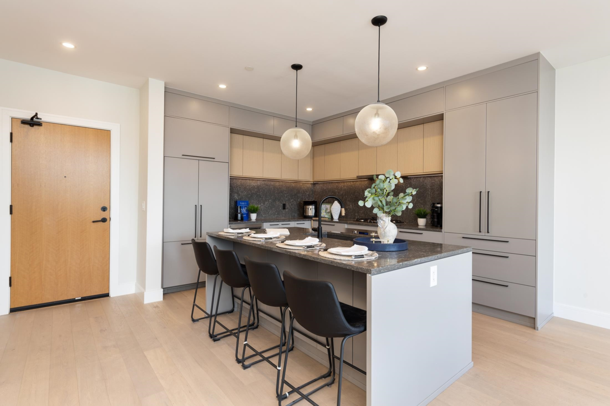 Basement Recreation Room Photo of 502 20416 Park Avenue, Langley, BC