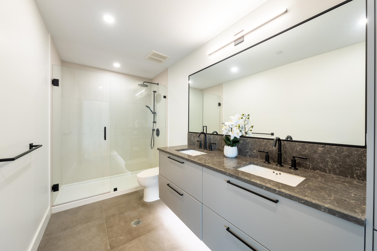 Front Yard Photo of 502 20416 Park Avenue, Langley, BC