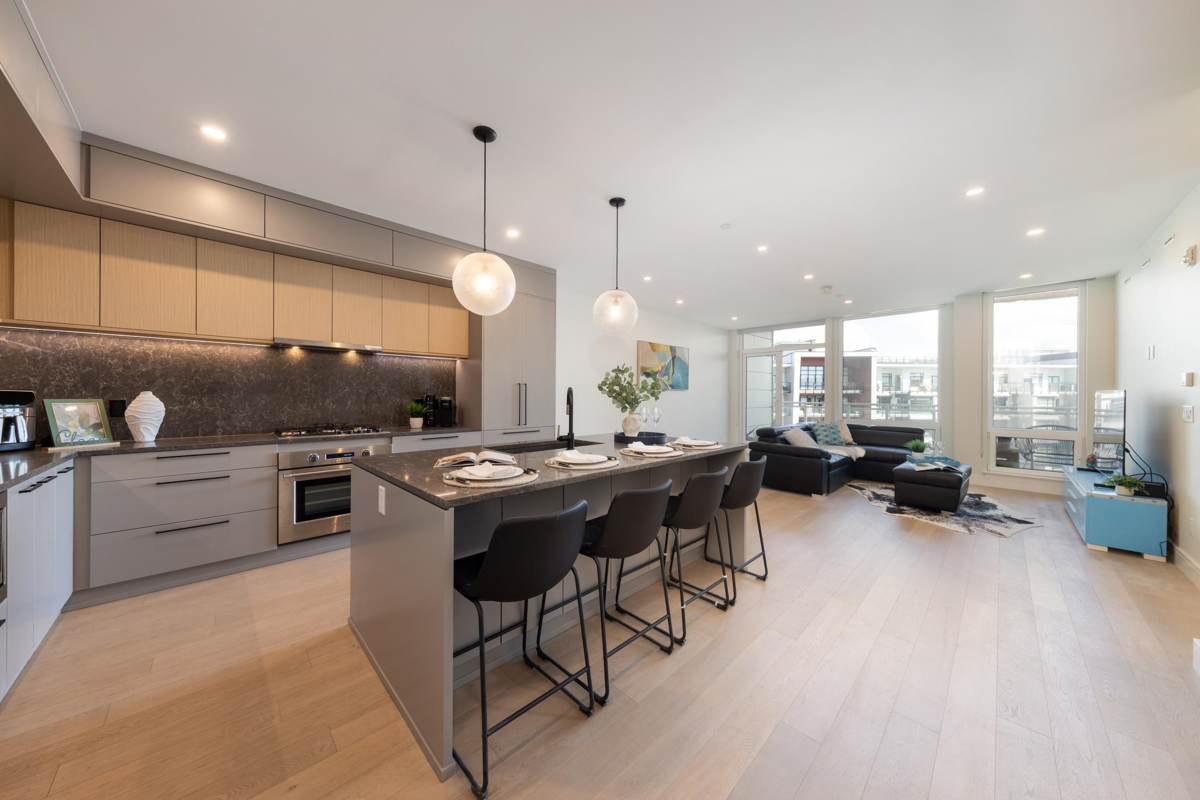 Kitchen Island Photo of 502 20416 Park Avenue, Langley, BC