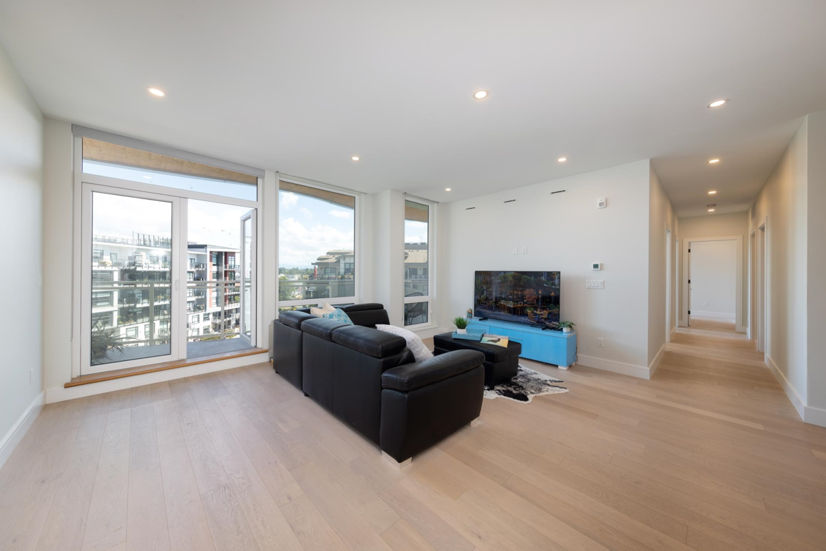 Primary Bathroom Photo of 502 20416 Park Avenue, Langley, BC