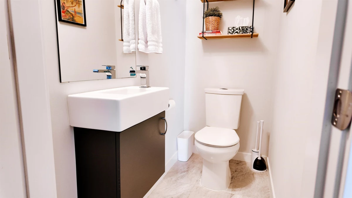 Primary Bathroom Photo of 131 8335 Nelson Street, Mission, BC