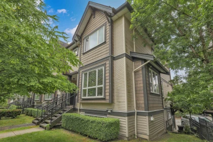 11 9077 150th Street, Surrey, BC, Surrey — Townhouse for sale