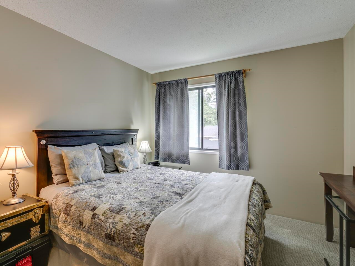 Hallway Photo of 2111 Mamquam Road, Squamish, BC