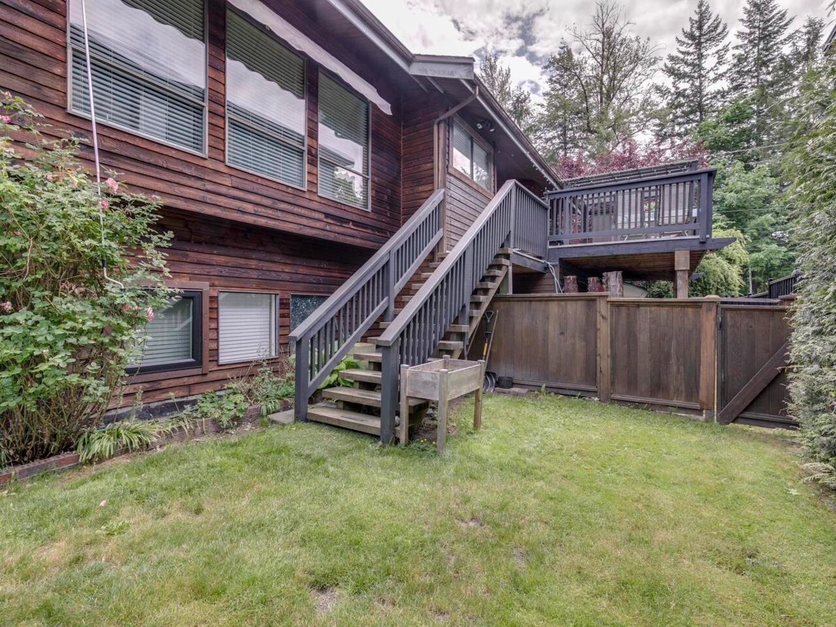 Swimming Pool Photo of 2111 Mamquam Road, Squamish, BC