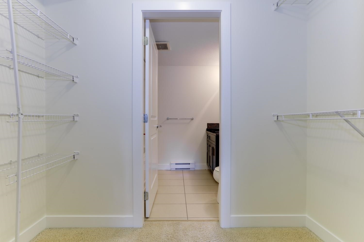 Guest Bathroom Photo of 102 46289 Yale Road, Chilliwack, BC