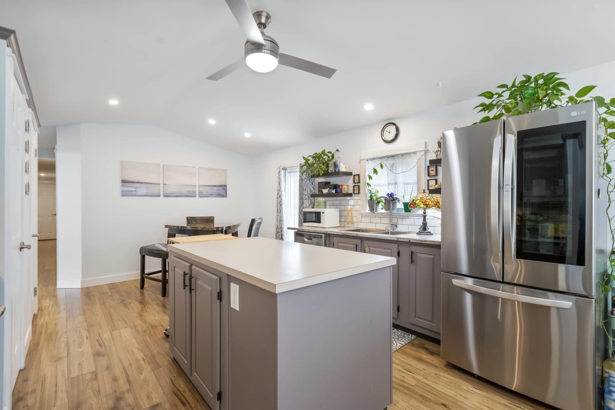 Exterior Front Photo of 111 43201 Lougheed Highway, Mission, BC