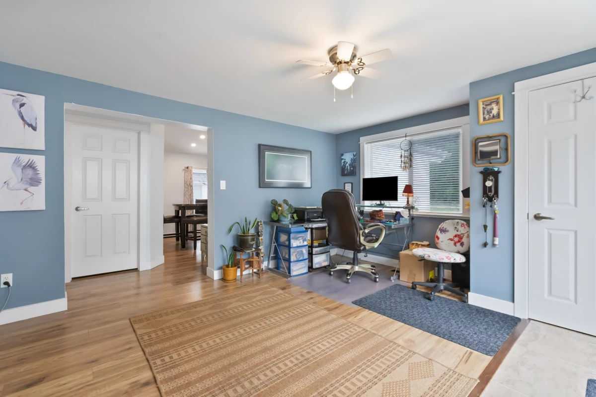 Family Room Photo of 111 43201 Lougheed Highway, Mission, BC