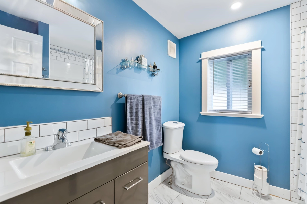 Garage Interior Photo of 111 43201 Lougheed Highway, Mission, BC