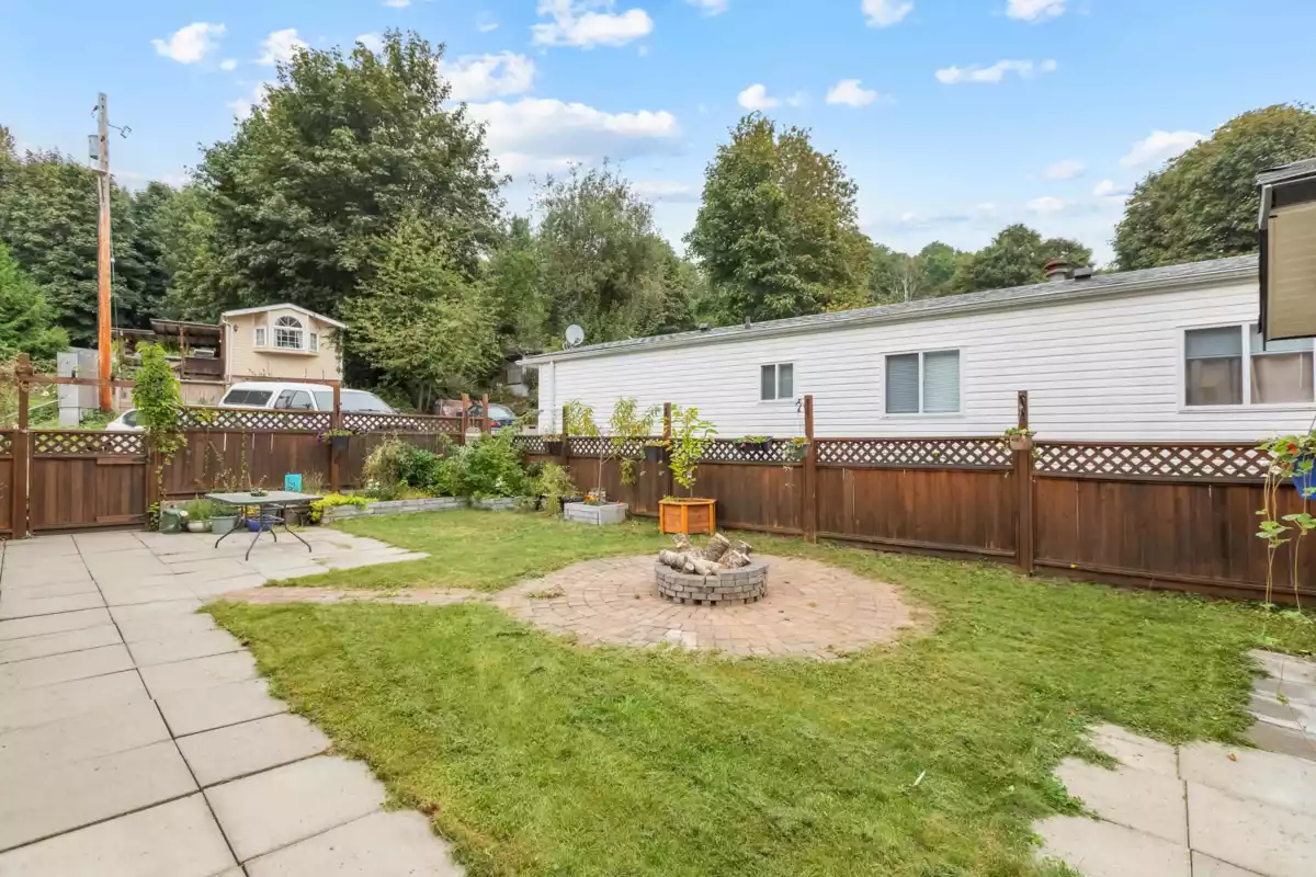 Garden / Landscaping Photo of 111 43201 Lougheed Highway, Mission, BC