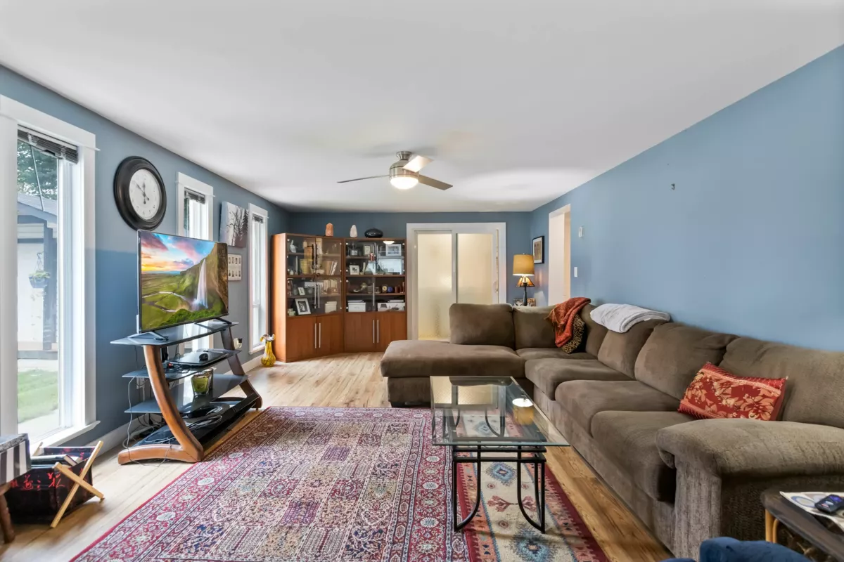 Kitchen Island Photo of 111 43201 Lougheed Highway, Mission, BC