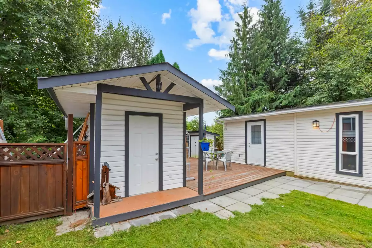 Swimming Pool Photo of 111 43201 Lougheed Highway, Mission, BC