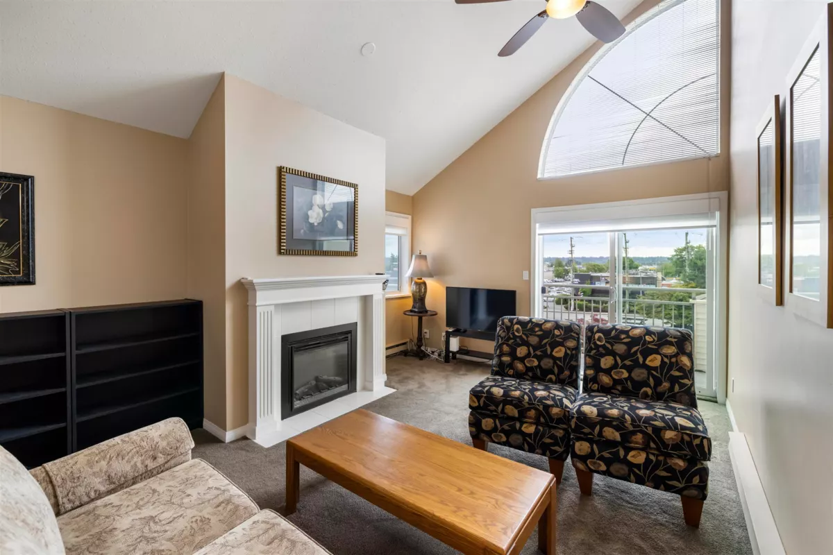 Bedroom 2 Photo of 303 19645 64 Avenue, Langley, BC