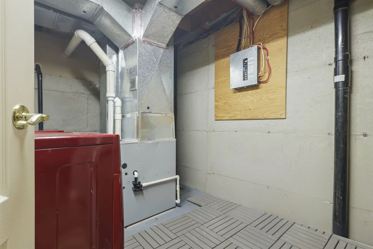 Hot Tub / Spa Photo of 119 Aspenwood Drive, Port Moody, BC