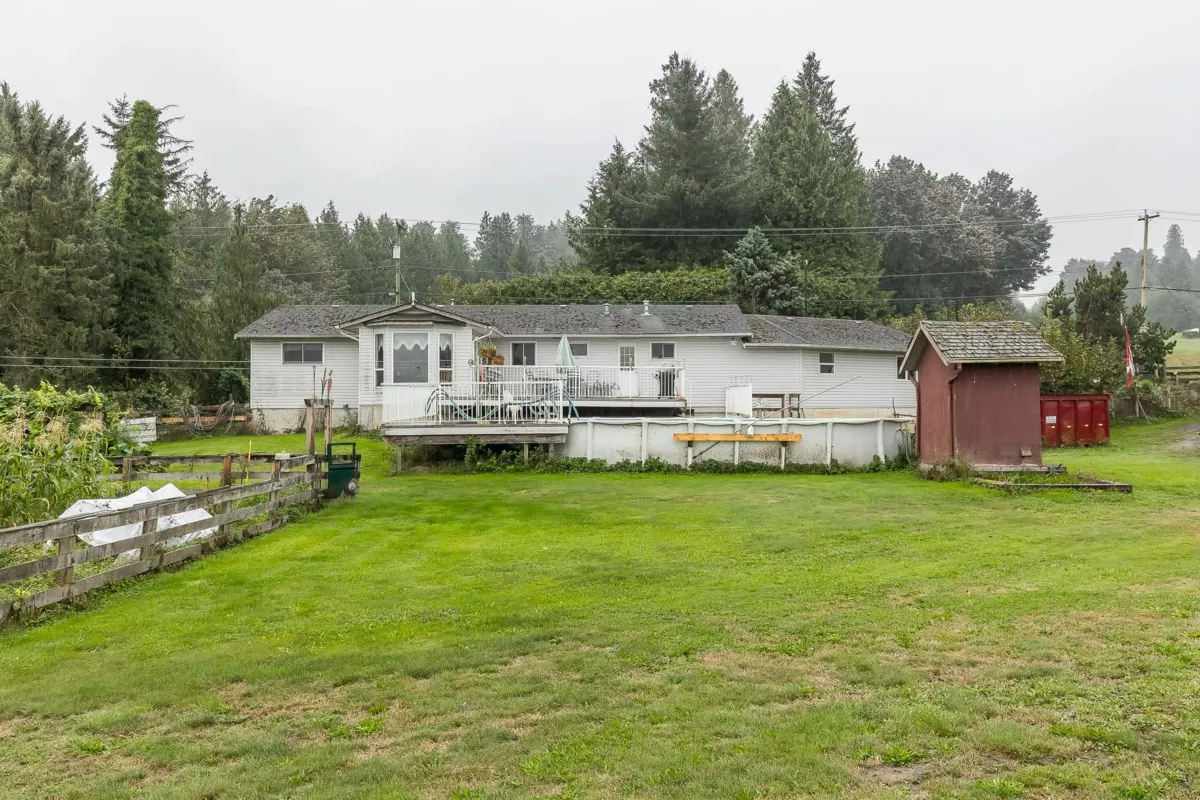 Living Room Photo of 31211 Olund Road, Abbotsford, BC