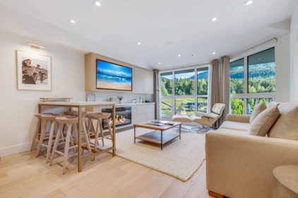 417 4557 Blackcomb Way, Whistler, BC, Whistler — Apartment/Condo for sale