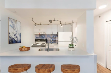 1004 789 Drake Street, Vancouver, BC