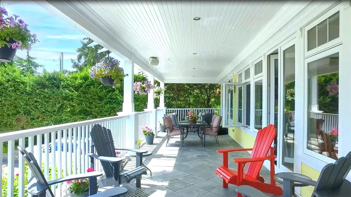 Aerial View of 1121 Cypress Street, White Rock, BC