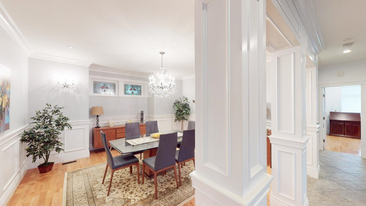 Guest Bathroom Photo of 1121 Cypress Street, White Rock, BC