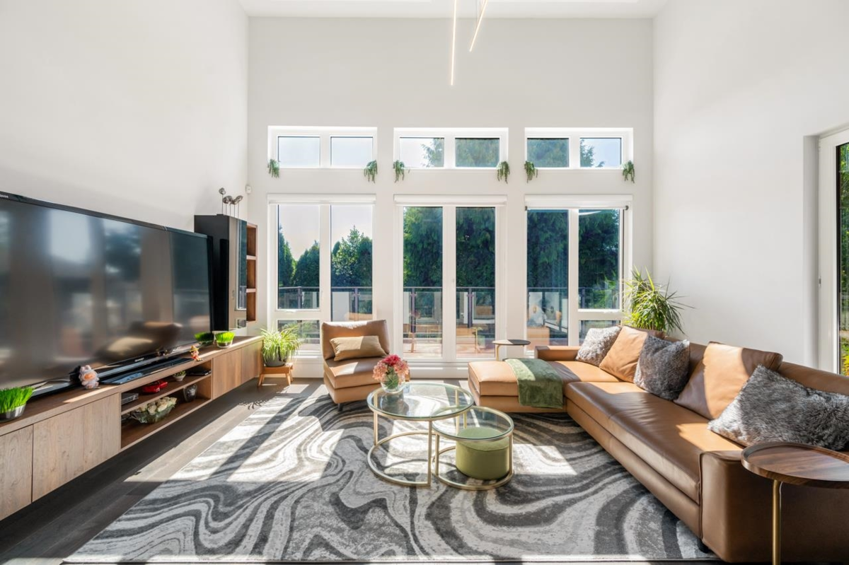 Kitchen Island Photo of 4380 Lancelot Drive, Richmond, BC