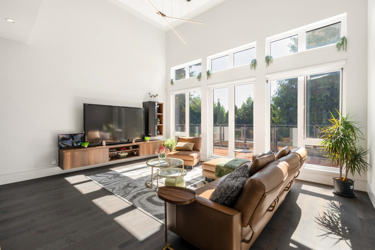 Kitchen Photo of 4380 Lancelot Drive, Richmond, BC