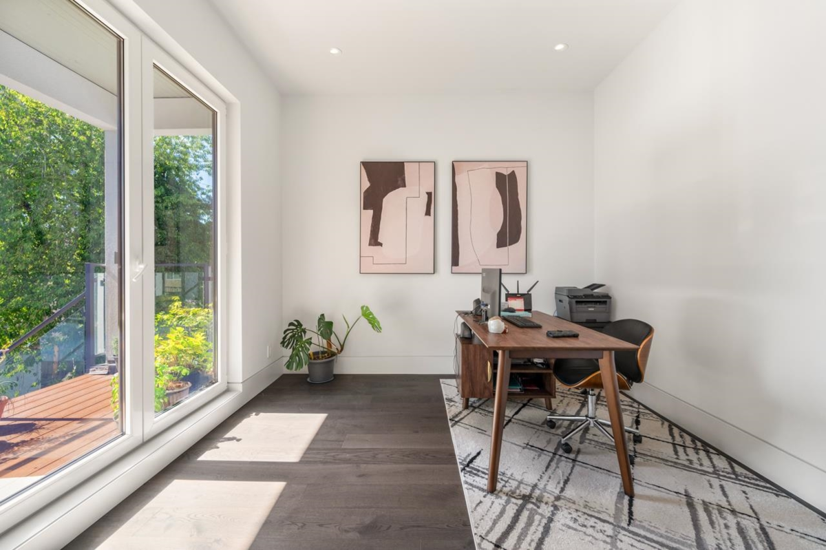 Walk-In Closet Photo of 4380 Lancelot Drive, Richmond, BC