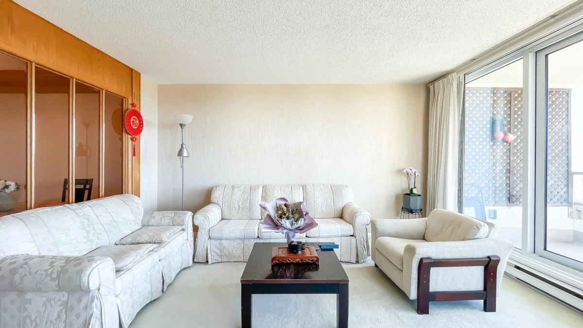Kitchen Photo of 1204 5790 Patterson Avenue, Burnaby, BC
