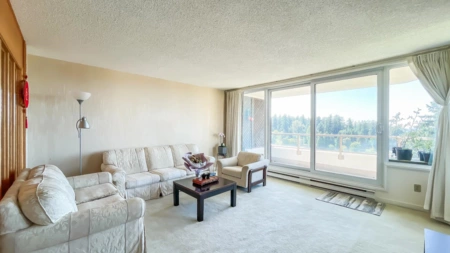 1204 5790 Patterson Avenue, Burnaby, BC, Burnaby — Apartment/Condo for sale