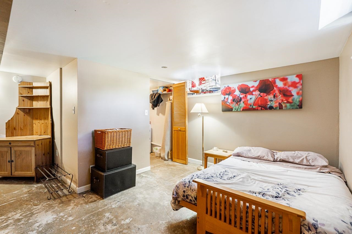 Bedroom 3 Photo of 349-351 Cumberland Street, New Westminster, BC