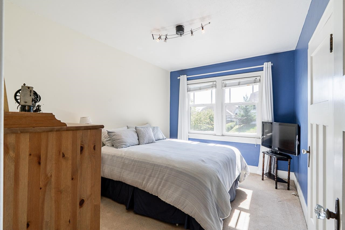 Breakfast Nook Photo of 349-351 Cumberland Street, New Westminster, BC