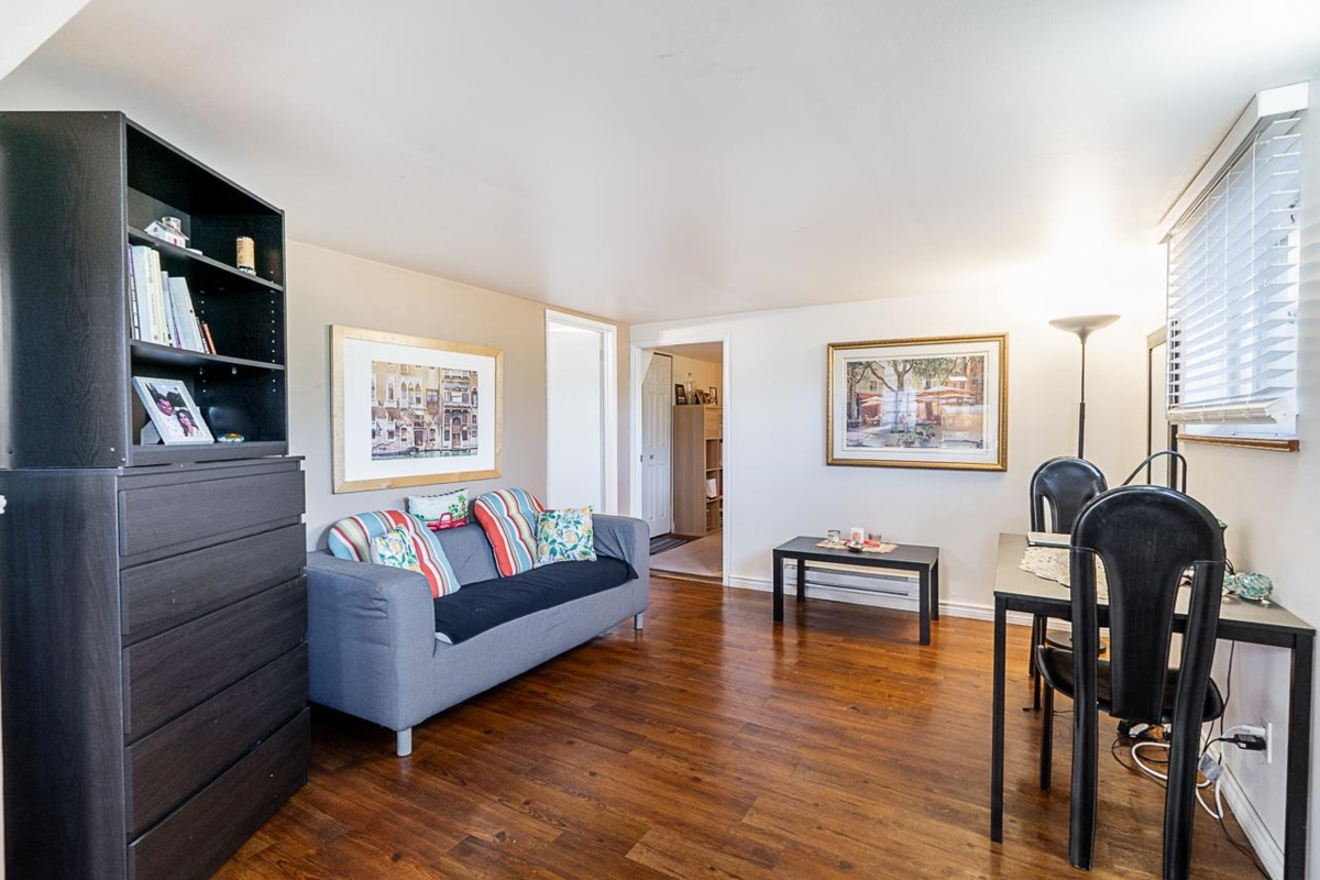 Staircase Photo of 349-351 Cumberland Street, New Westminster, BC