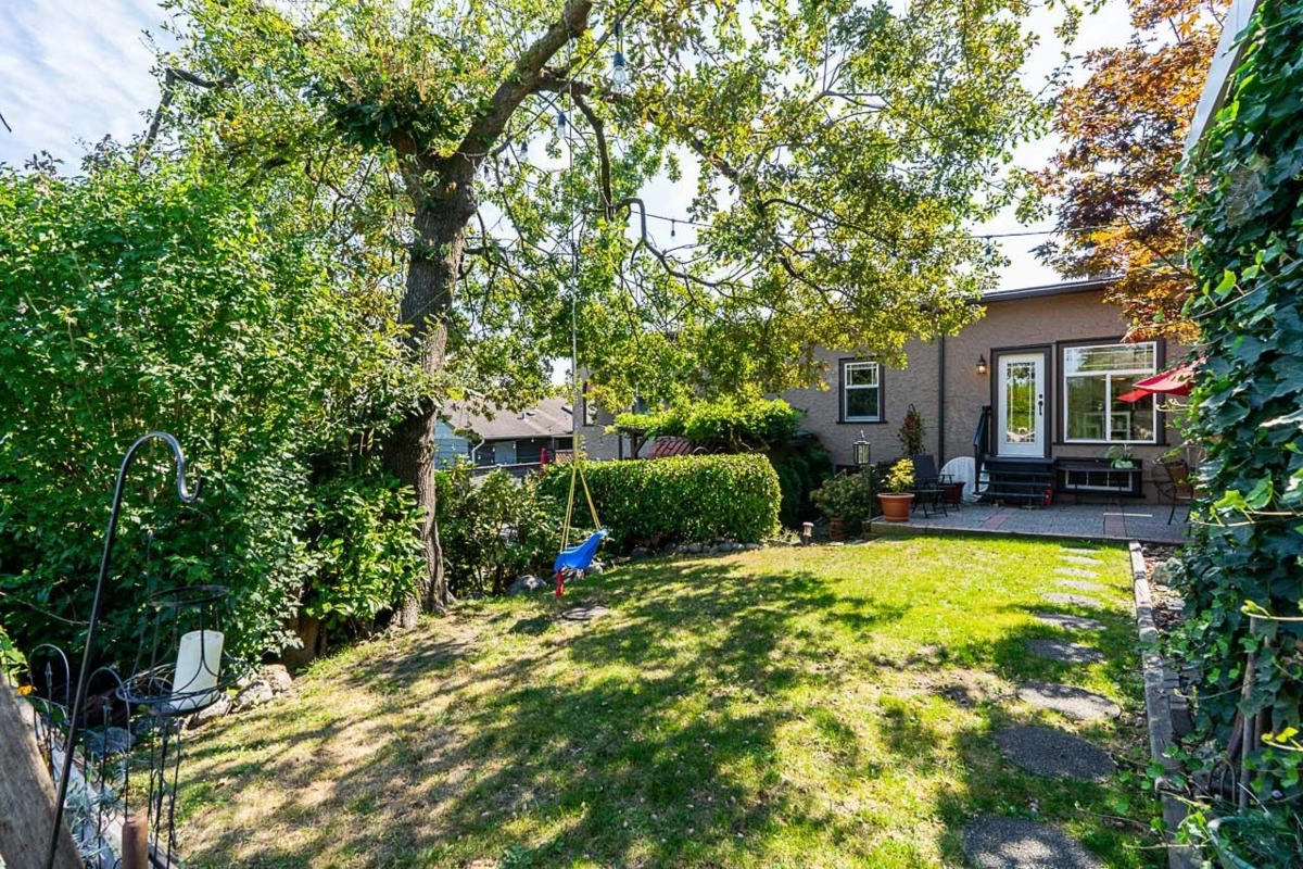 Street View Photo of 349-351 Cumberland Street, New Westminster, BC