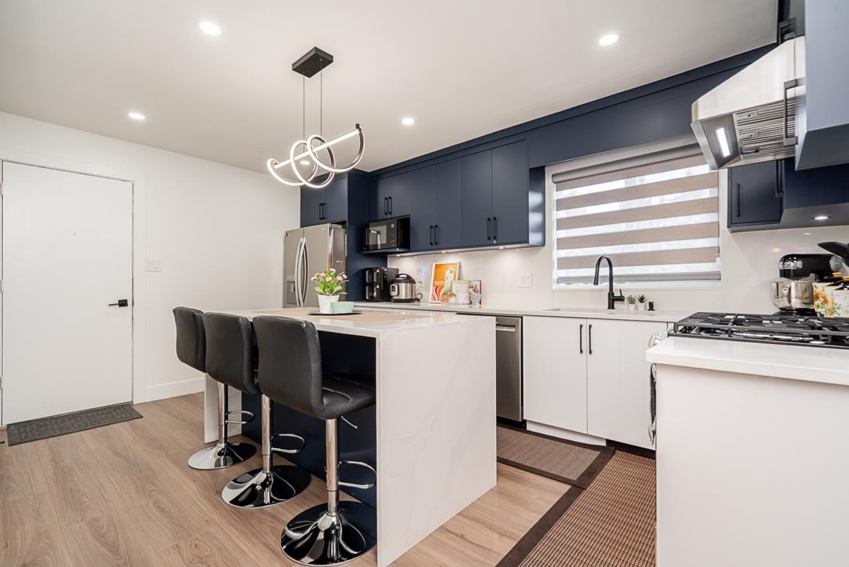 Exterior Front Photo of 17233 60 Avenue, Surrey, BC