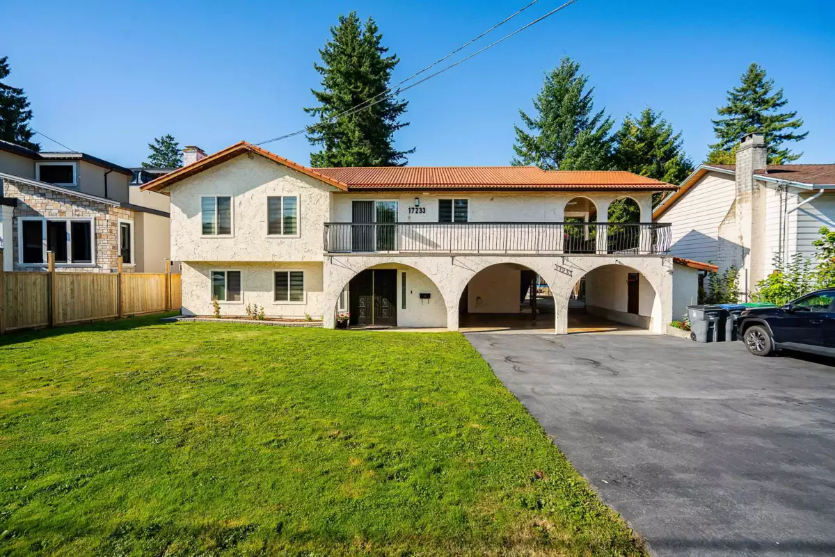 Garage Interior Photo of 17233 60 Avenue, Surrey, BC