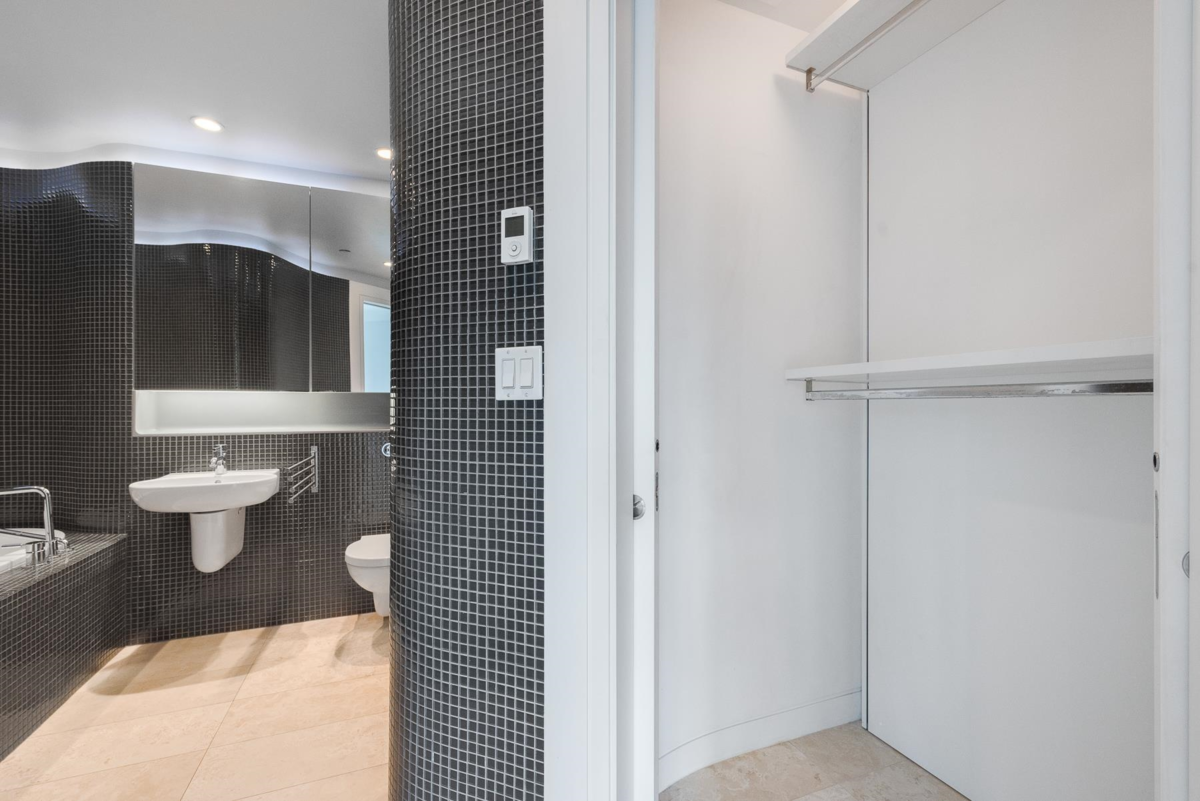 Outdoor Kitchen Photo of 1507 838 W Hastings Street, Vancouver, BC