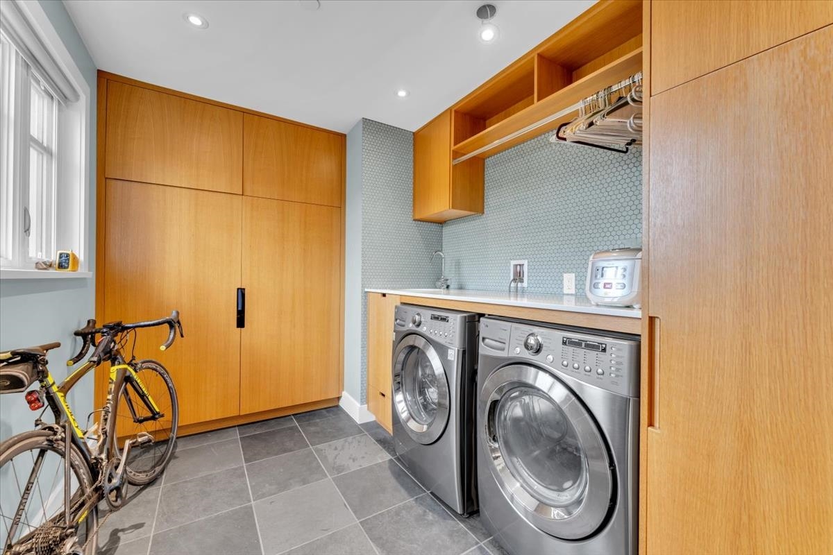 Bedroom 3 Photo of 57 W 17th Avenue, Vancouver, BC