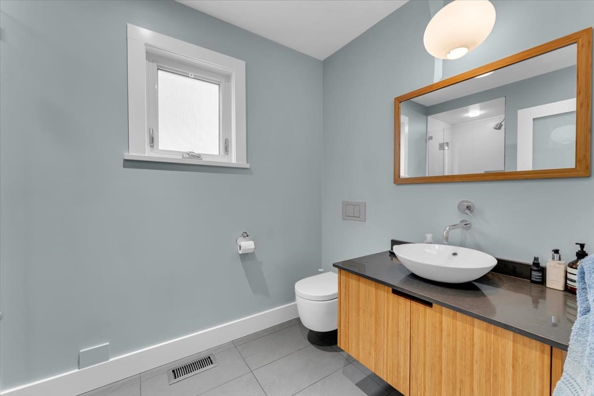 Bedroom 4 Photo of 57 W 17th Avenue, Vancouver, BC