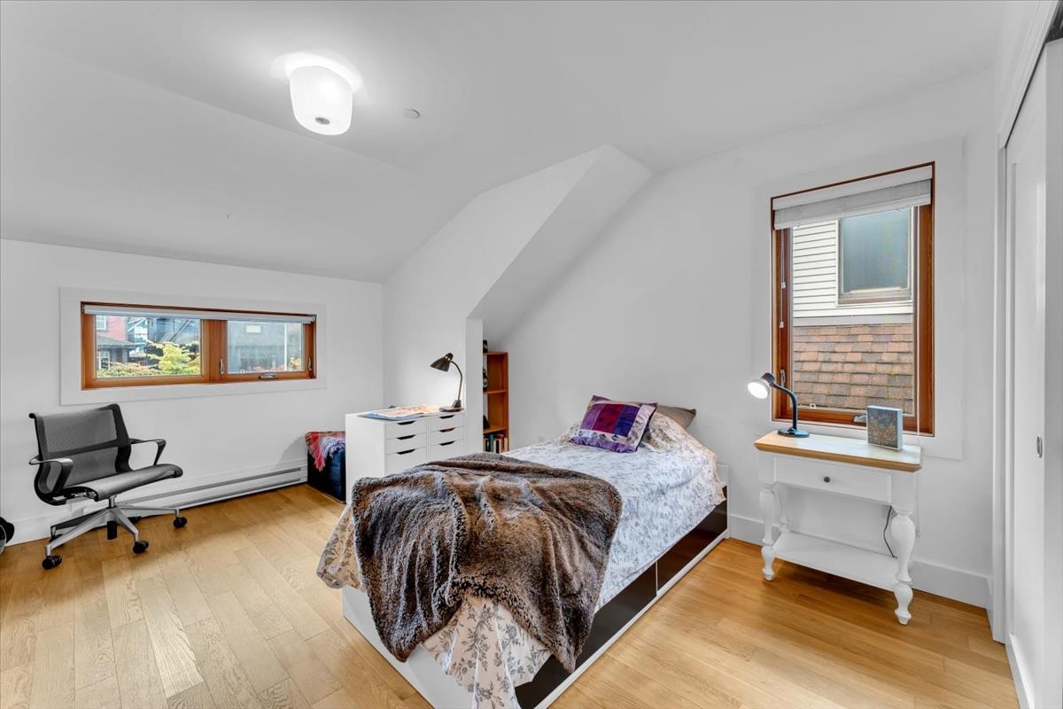 Front Yard Photo of 57 W 17th Avenue, Vancouver, BC