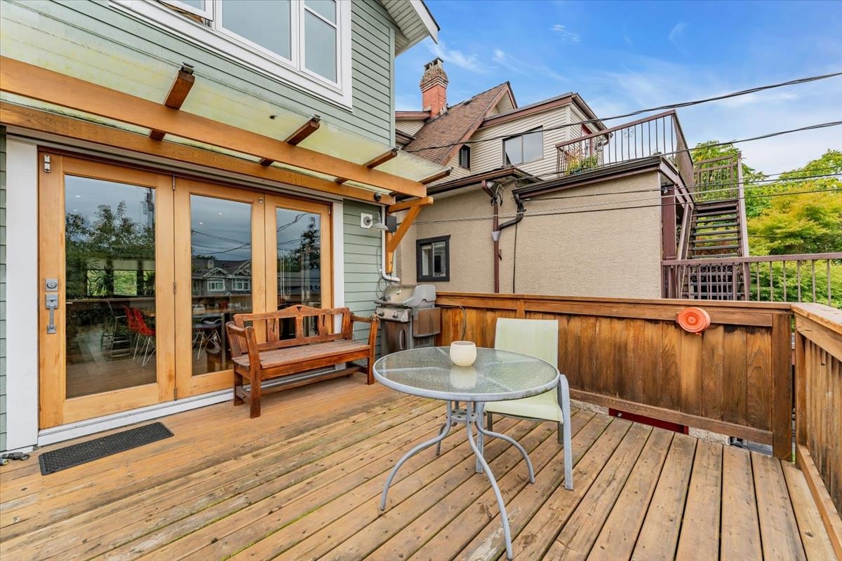 Guest Bathroom Photo of 57 W 17th Avenue, Vancouver, BC