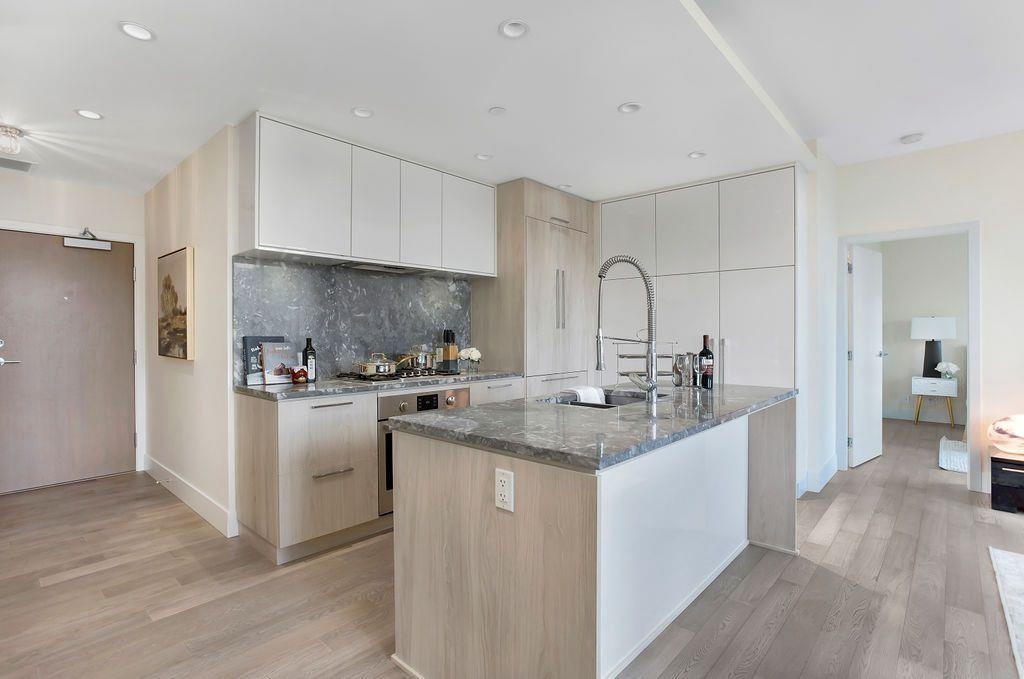 Family Room Photo of 2801 680 Seylynn Crescent, North Vancouver, BC