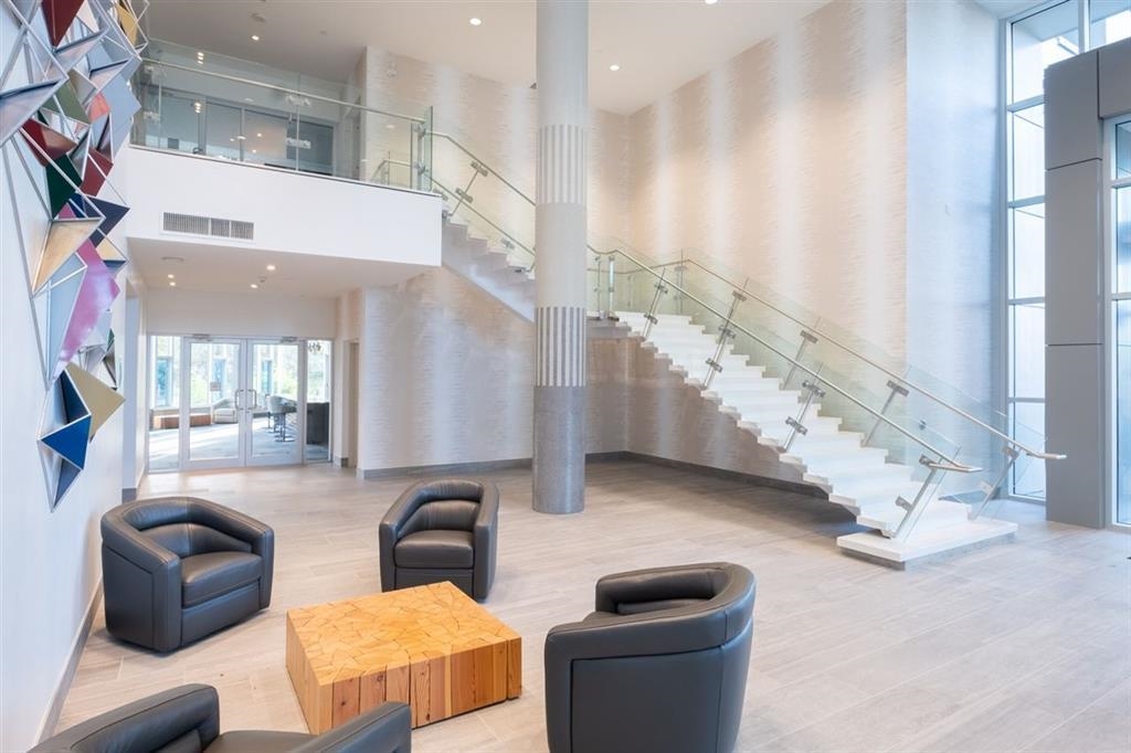 Hallway Photo of 2801 680 Seylynn Crescent, North Vancouver, BC