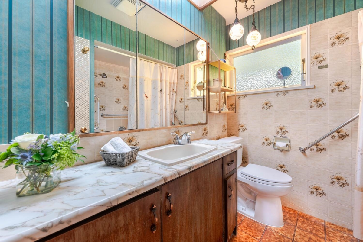 Loft / Bonus Room Photo of 349 Midlothian Street, Vancouver, BC