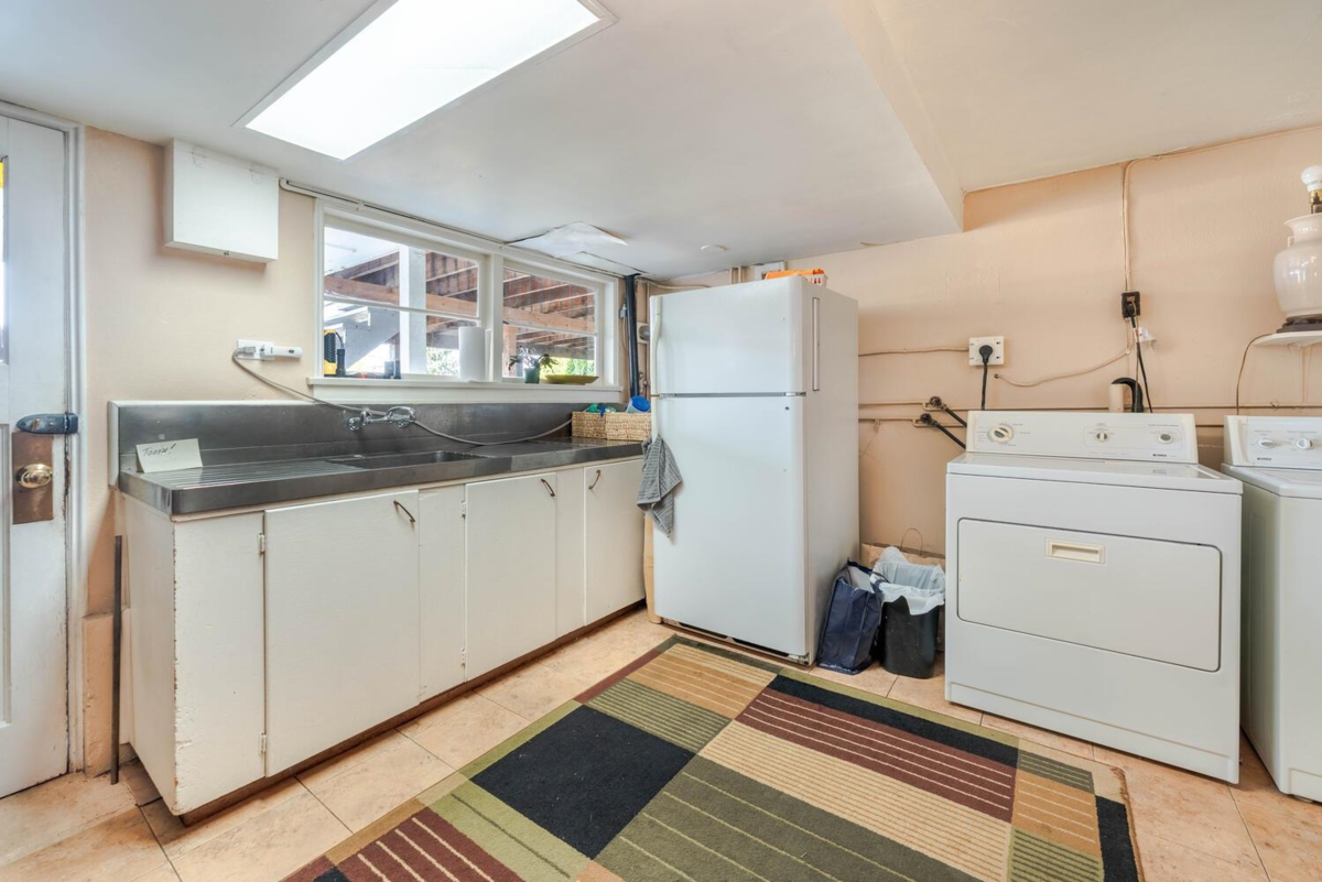 Staircase Photo of 349 Midlothian Street, Vancouver, BC