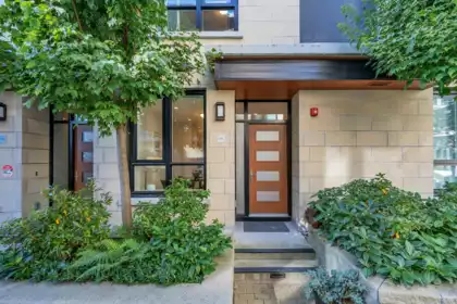 TH-5 5410 Shortcut Road, Vancouver, BC, Vancouver — Townhouse for sale