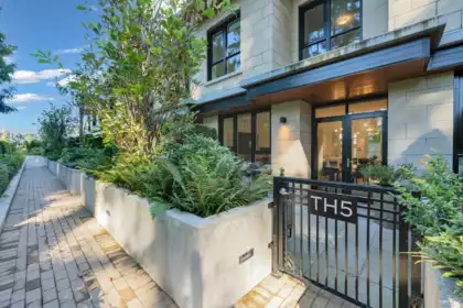 TH-5 5410 Shortcut Road, Vancouver, BC, Vancouver — Townhouse for sale