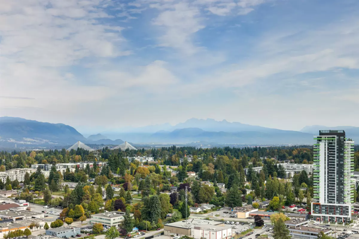 Entry Foyer Photo of 3301 13495 Central Avenue, Surrey, BC