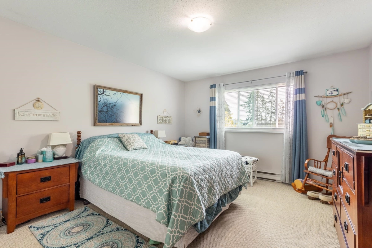 Mudroom Photo of 2 765 School Road, Gibsons, BC