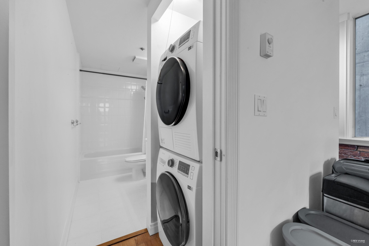 Loft / Bonus Room Photo of 301 233 Abbott Street, Vancouver, BC