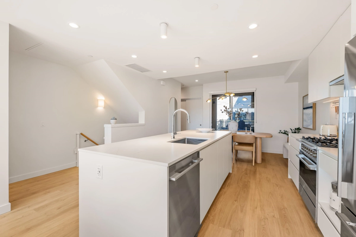 Walk-In Closet Photo of 26 6340 Market Avenue, Tsawwassen, BC