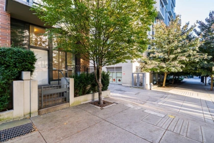 555 Helmcken Street, Vancouver, BC, Vancouver — Townhouse for sale